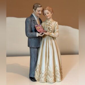 ✨Treasured Memories “FORTY YEARS TOGETHER” Enesco Figurine 1983 (w/ box)✨